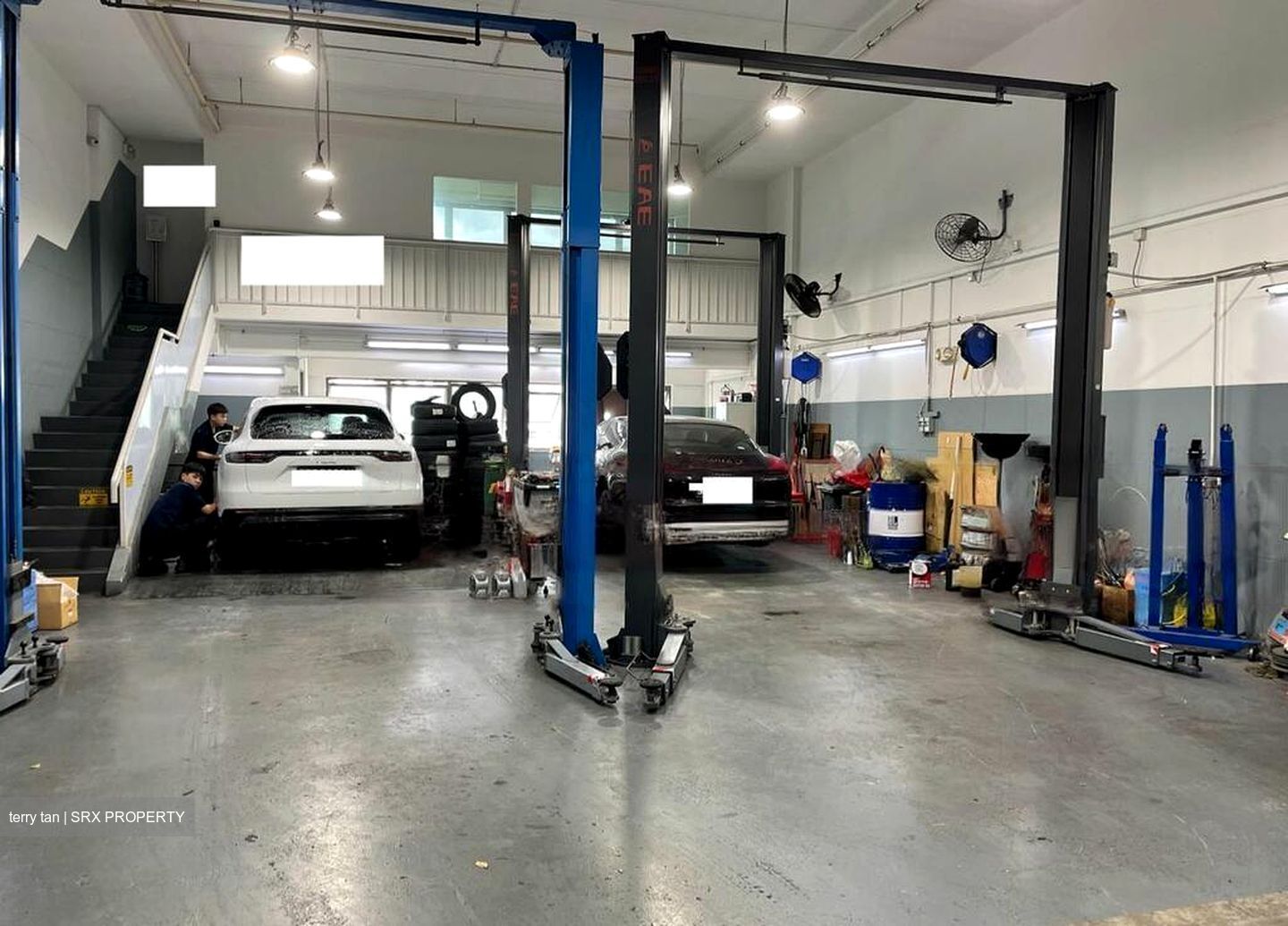 Premier @ Kaki Bukit (D14), Factory #467284141